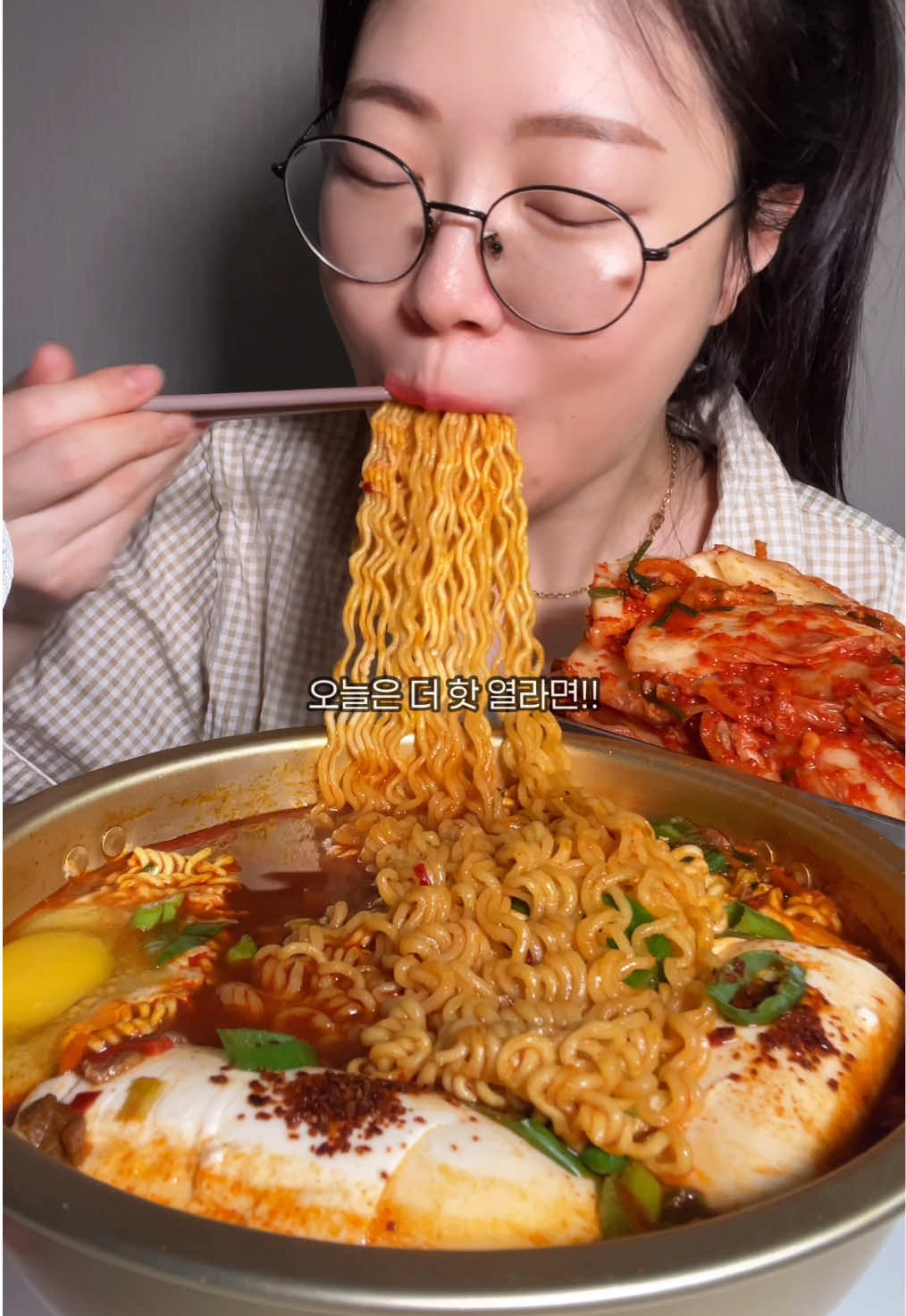 @잘먹는입큰언니