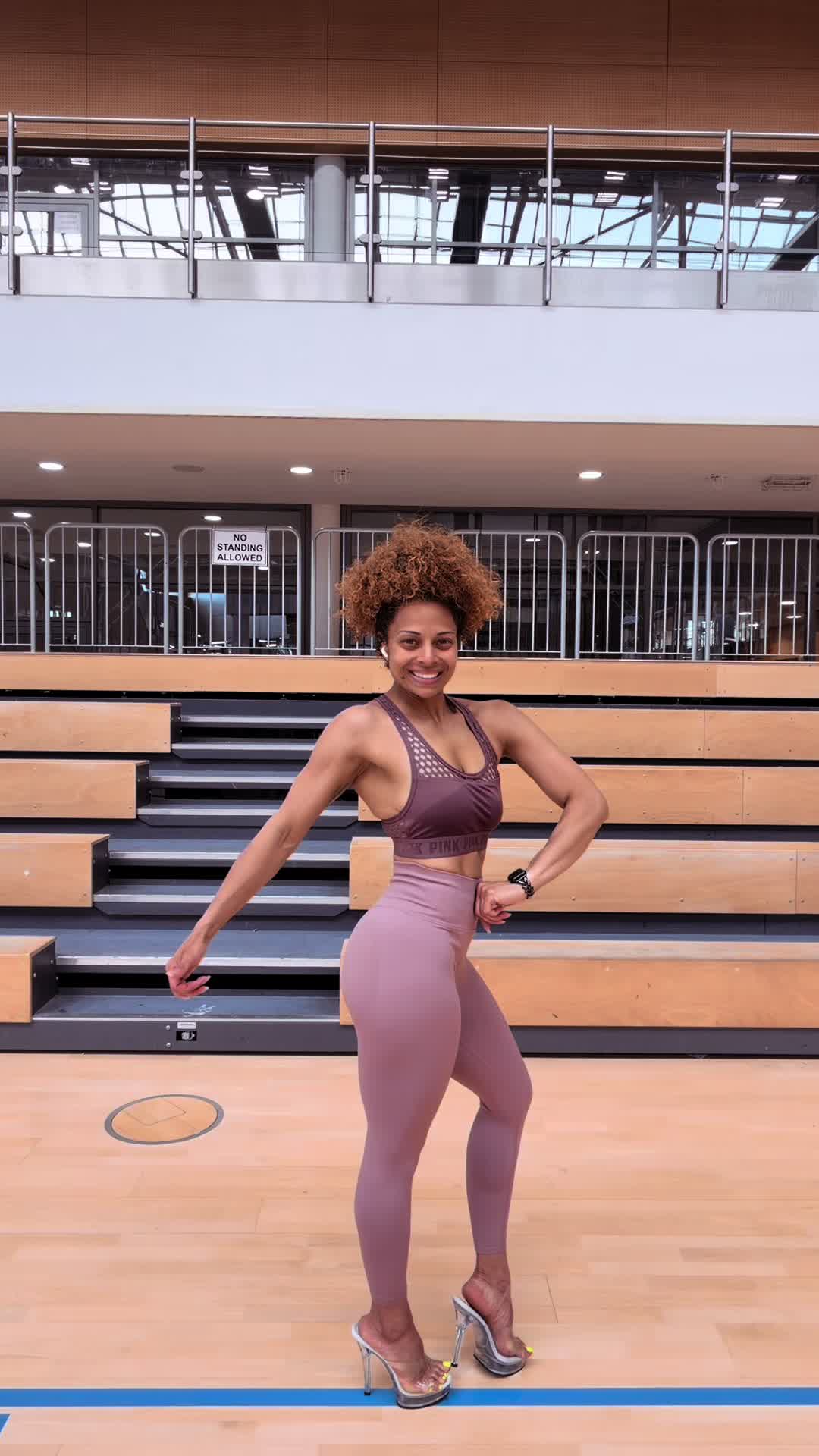 @Monique Nicole