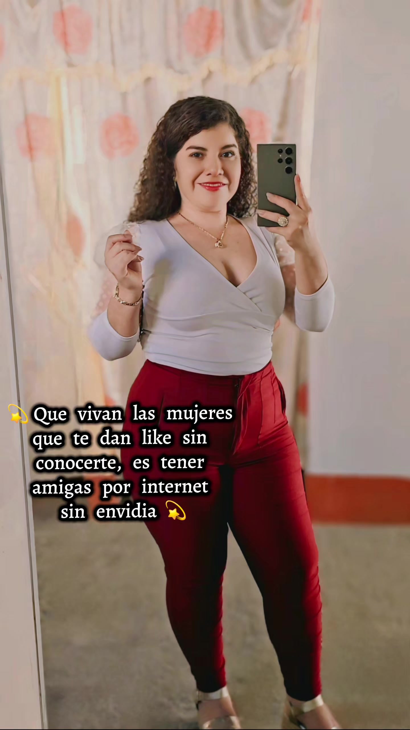 @🎀👑  Q&hearts;U&hearts;E&hearts;E&hearts;N  👑🎀