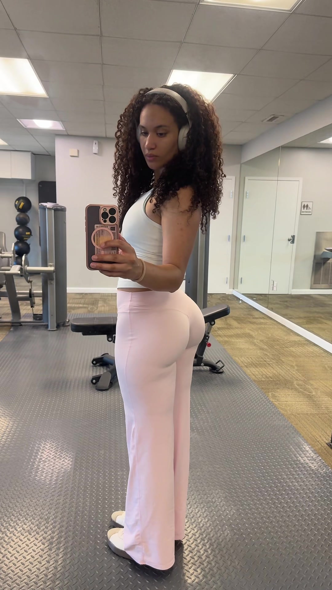 @Mia