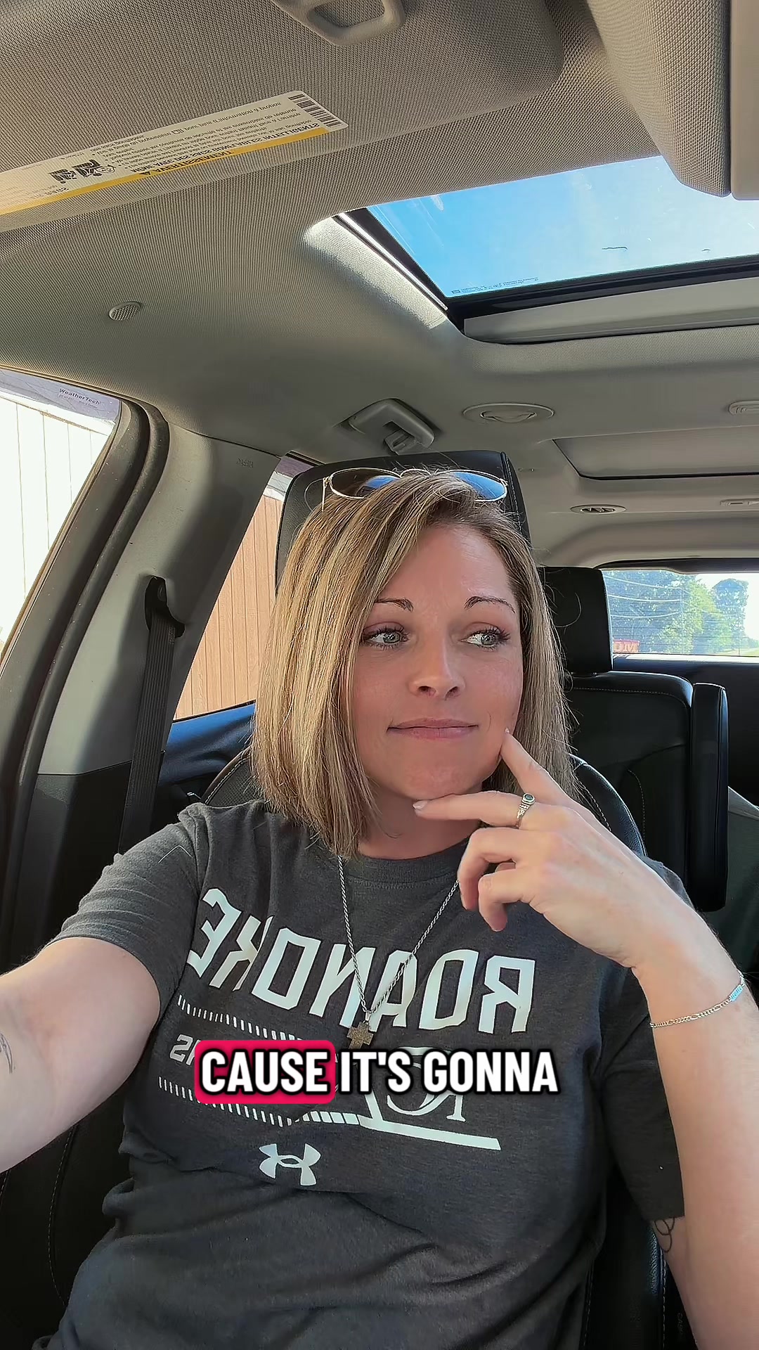 @momica_mama