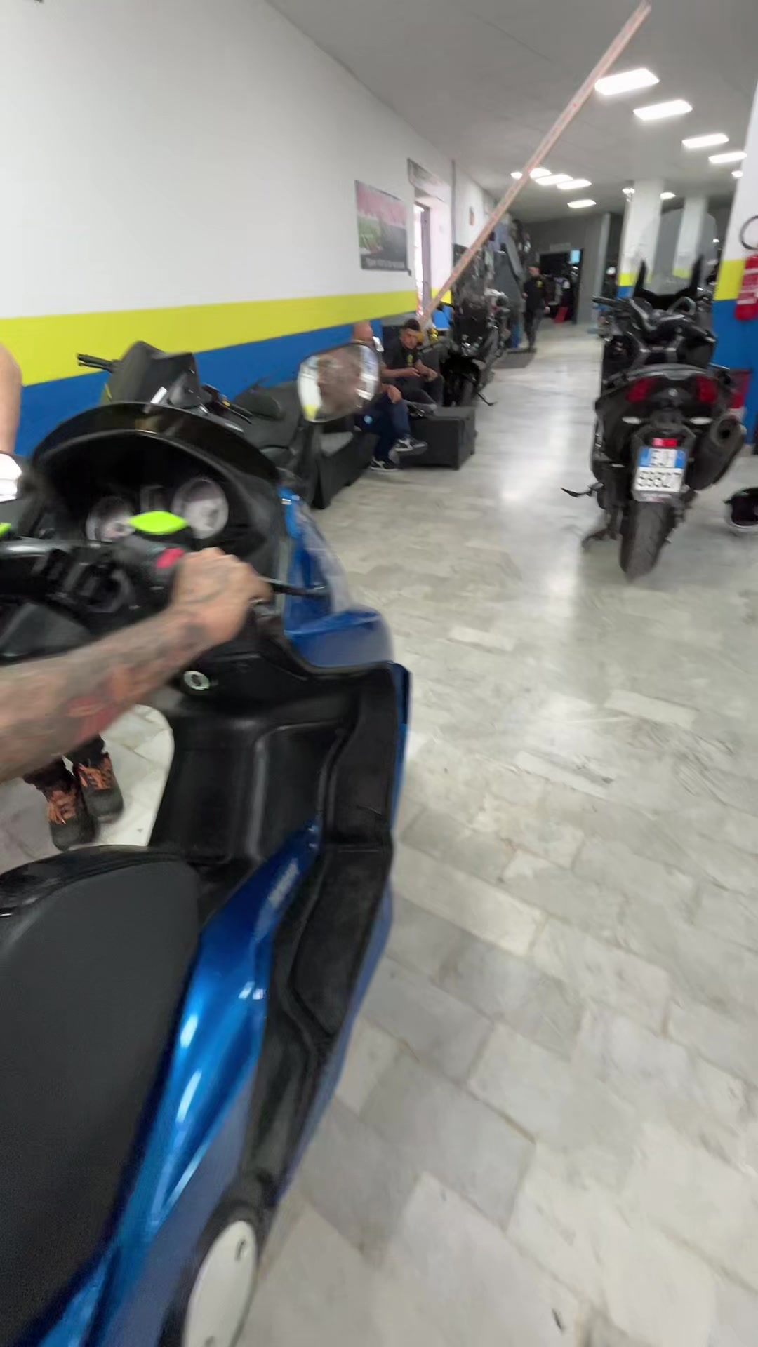 @nellino🏍️