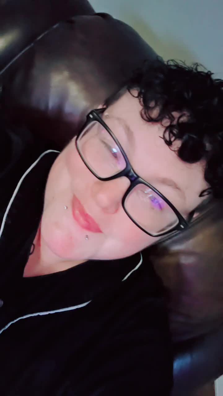 @KingSteph👑🤙🌈