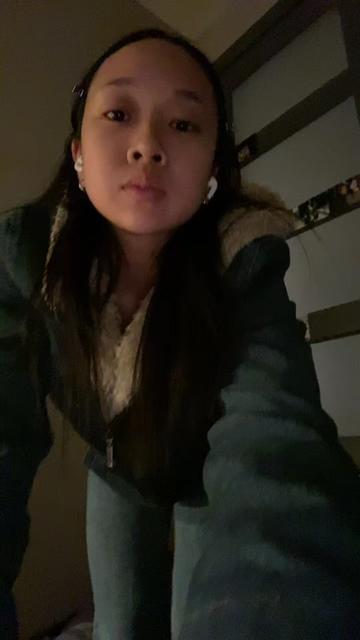 @Hân