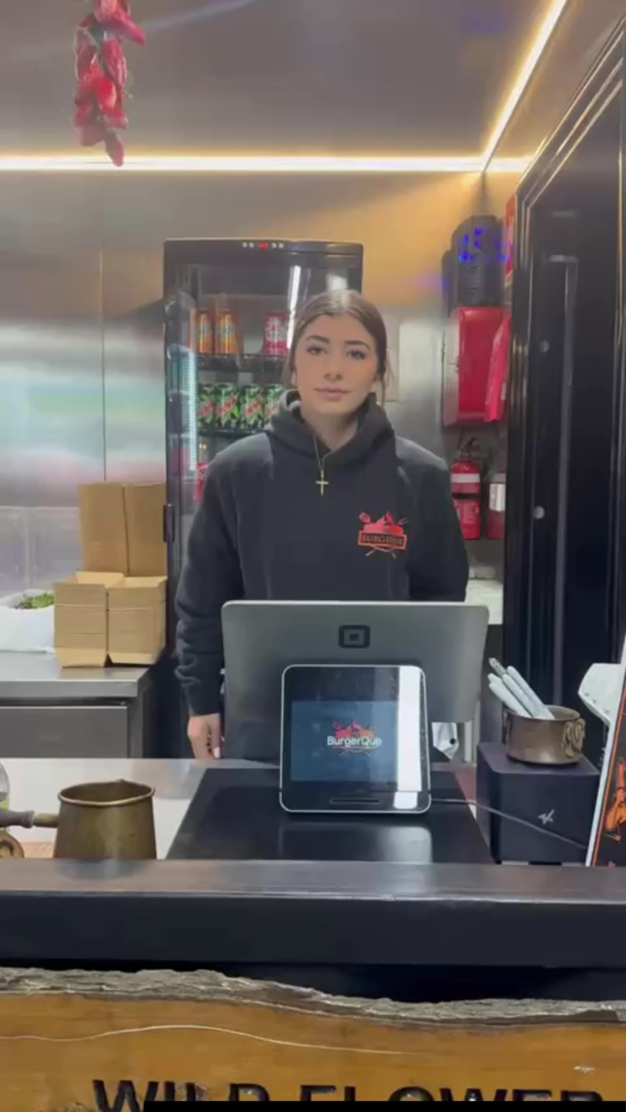 @BurgerQue
