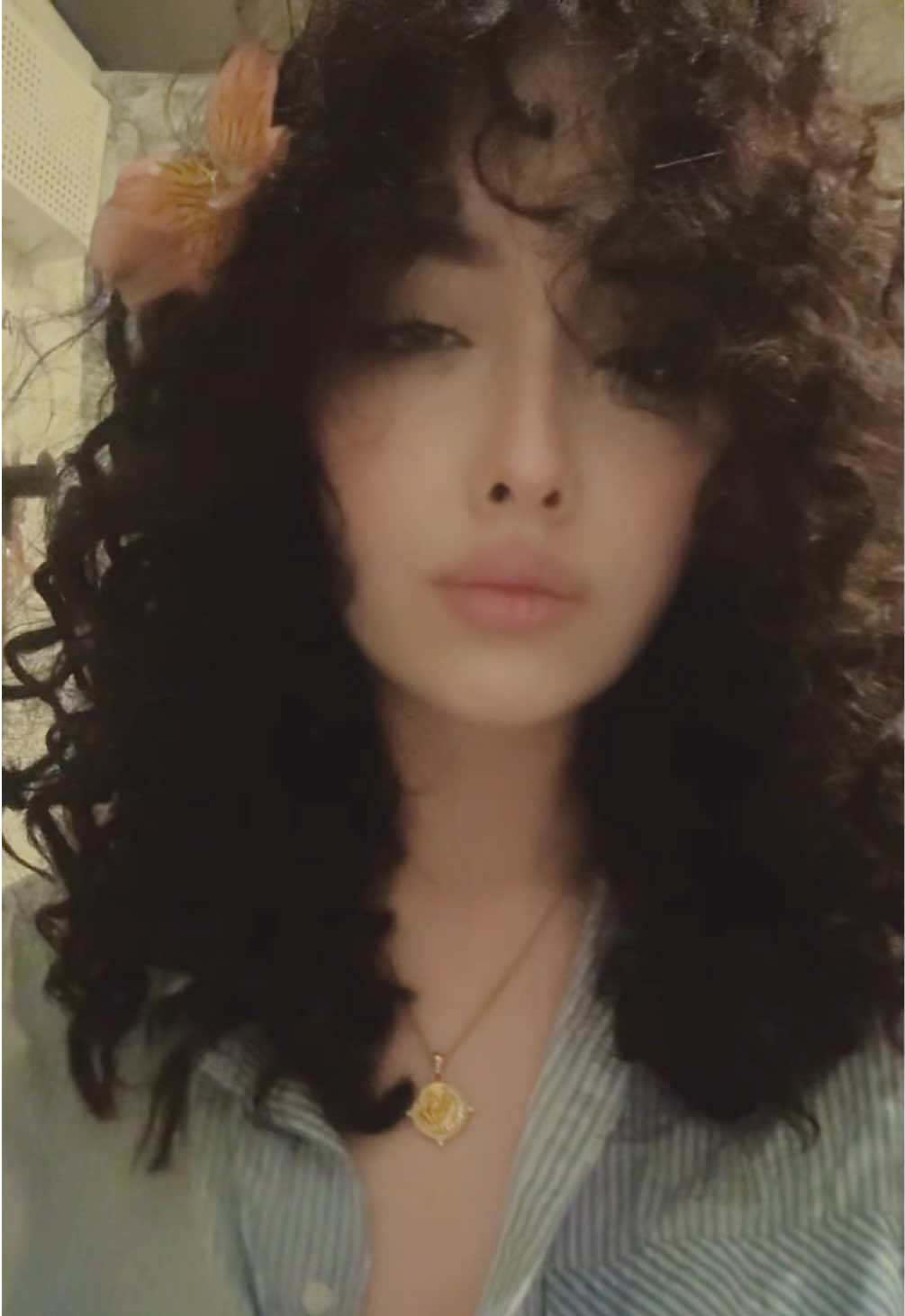 @🦅
