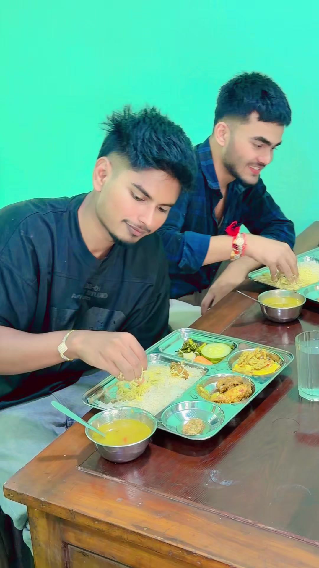 @𝐒𝐚𝐧𝐝𝐡𝐲𝐚 𝐒𝐨𝐧𝐮 𝐒𝐚𝐡