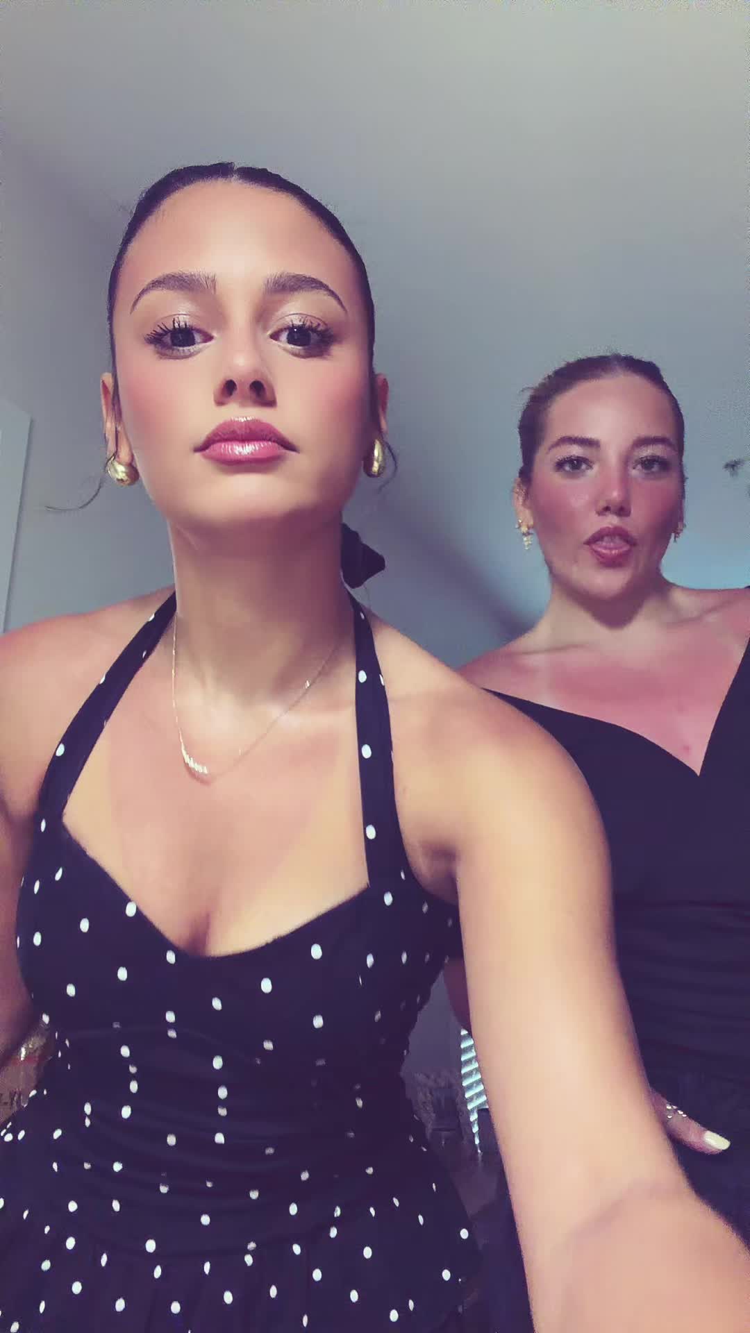 @bella