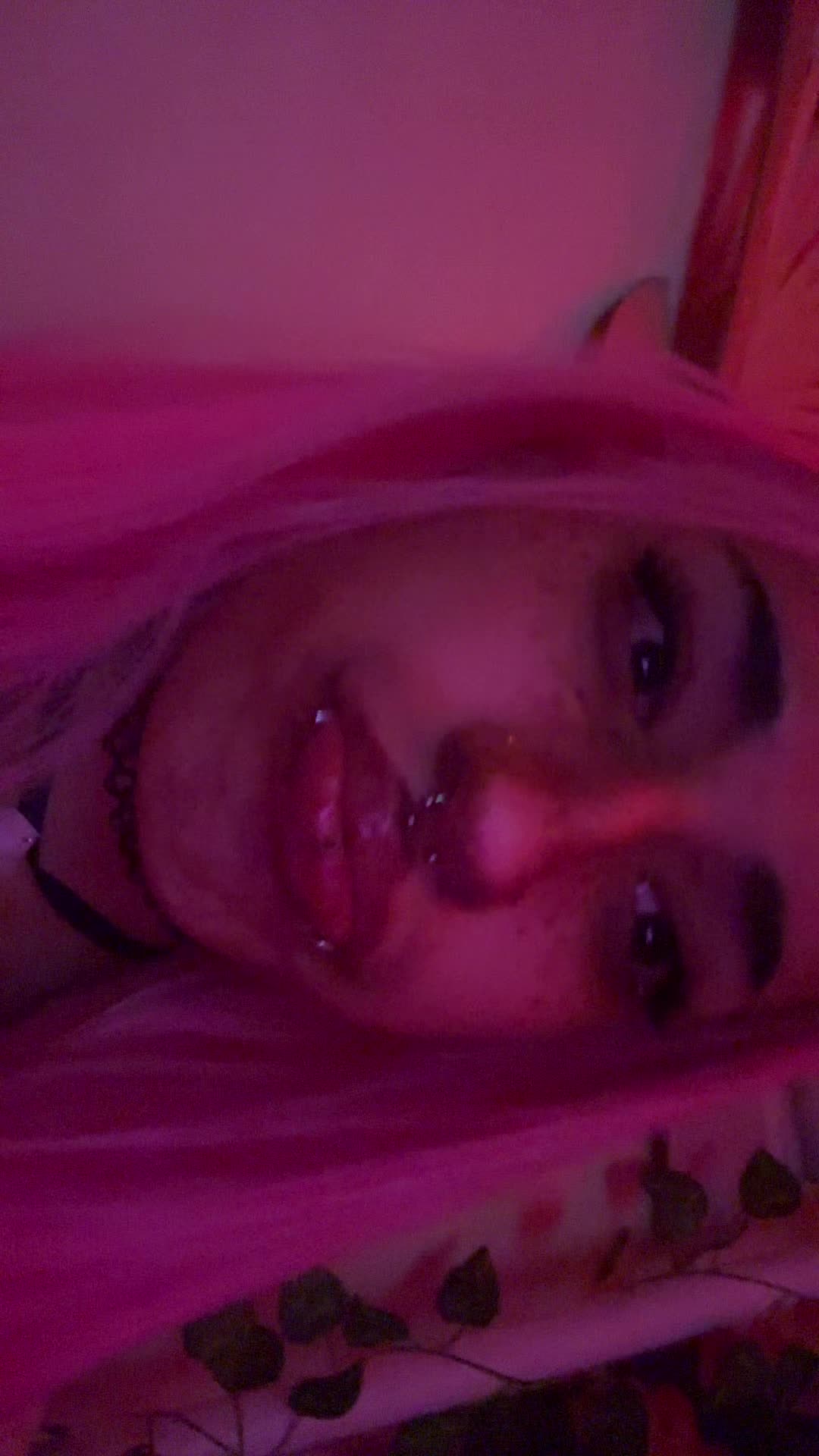 @≽ܫ≼