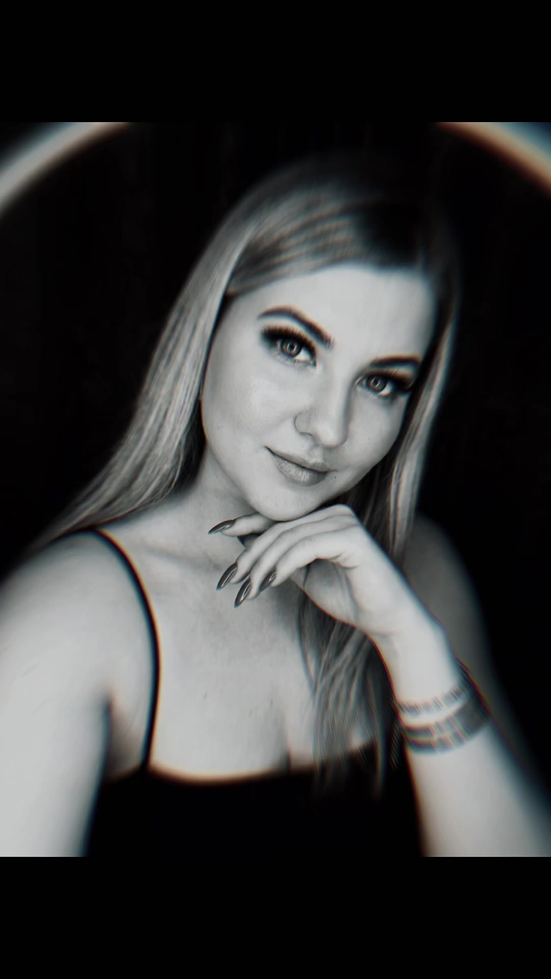 @𝔼𝕝𝕖𝕟𝕒 ✿