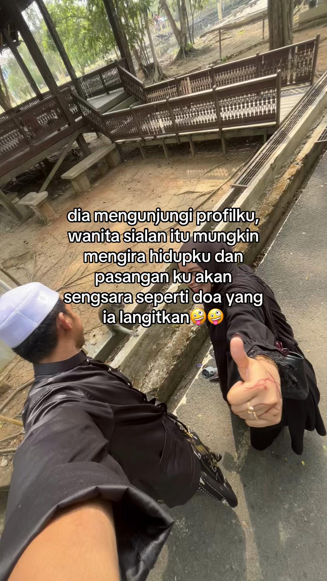 @hestore.id04