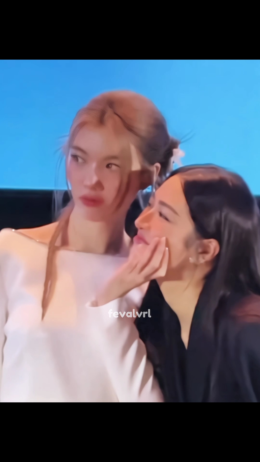 @lily🧸