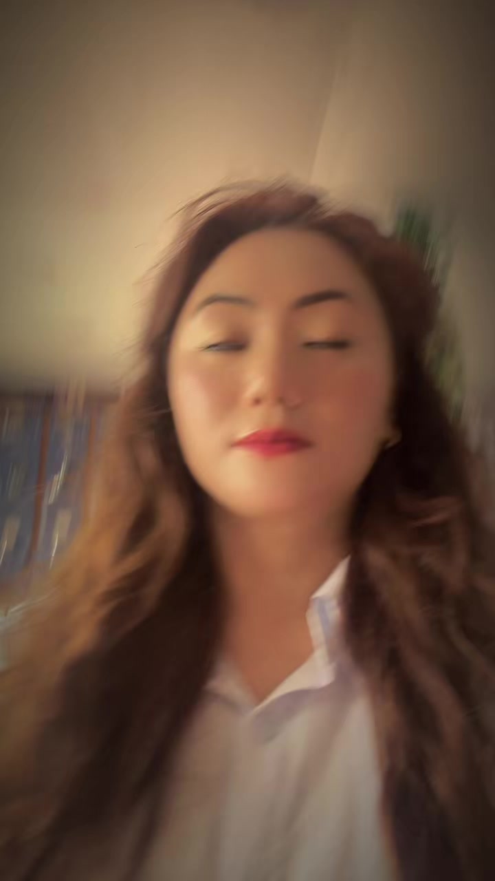 @Hira Maya Waiba