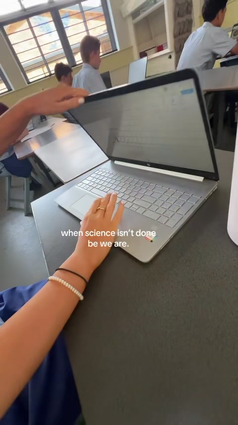@𝐈