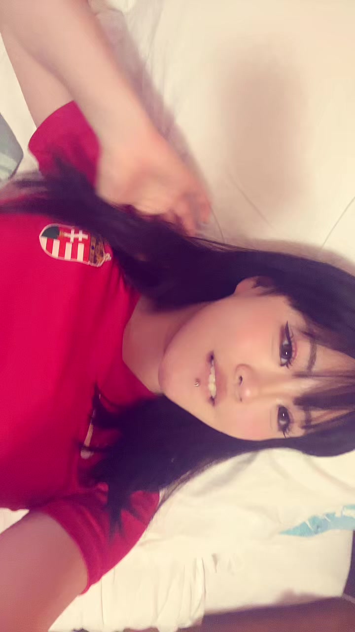 @ひな
