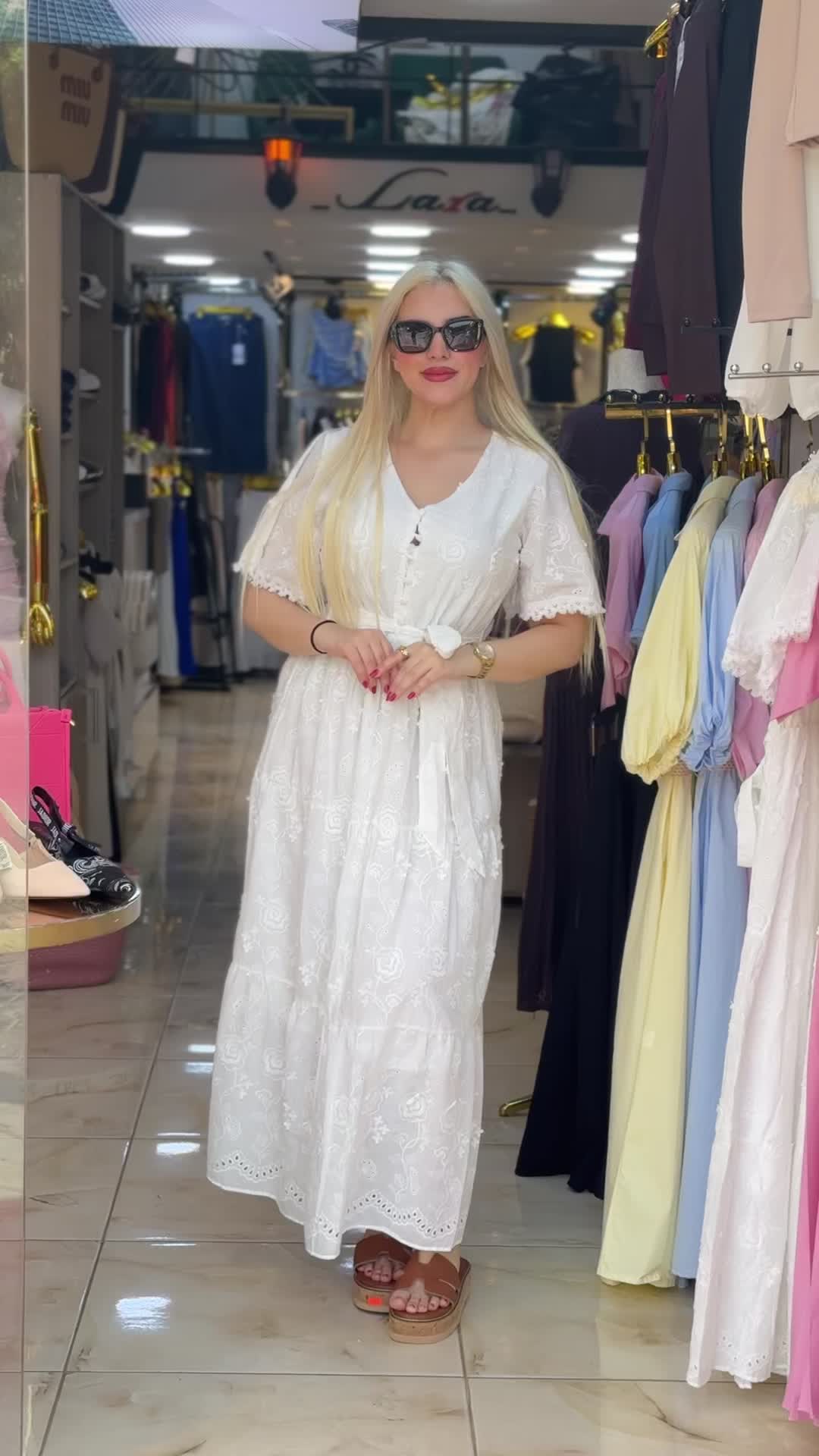 @Boutique Lara Akid