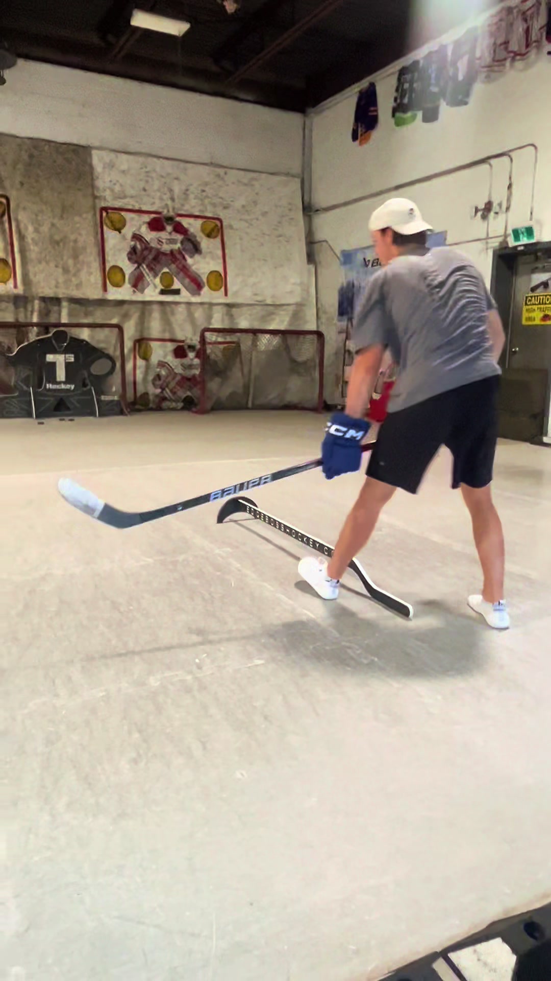 @Ts Hockey Shooting