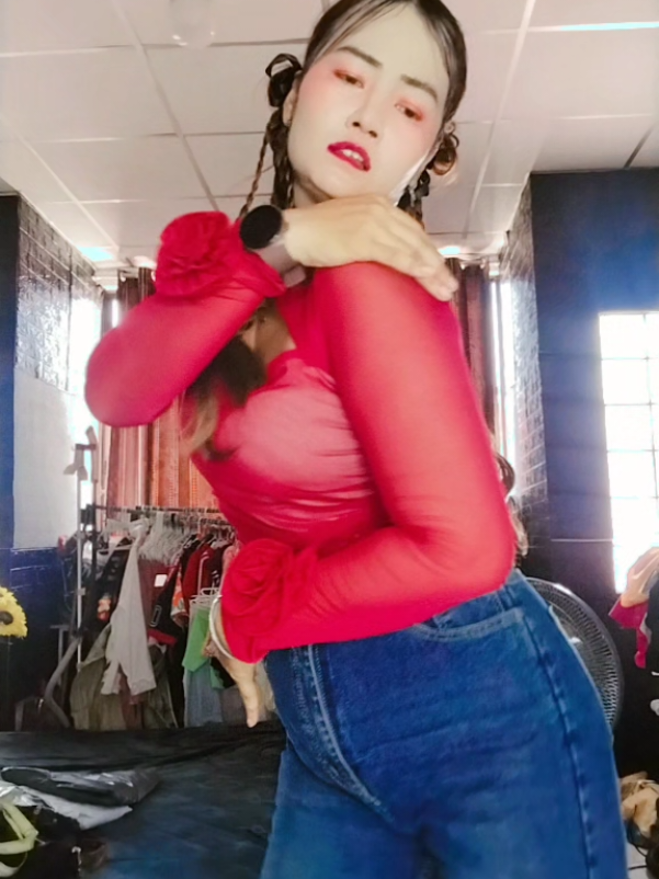 @★มิ้น^^"เอวซิ่ง★🏠สาริกา🇹🇭
