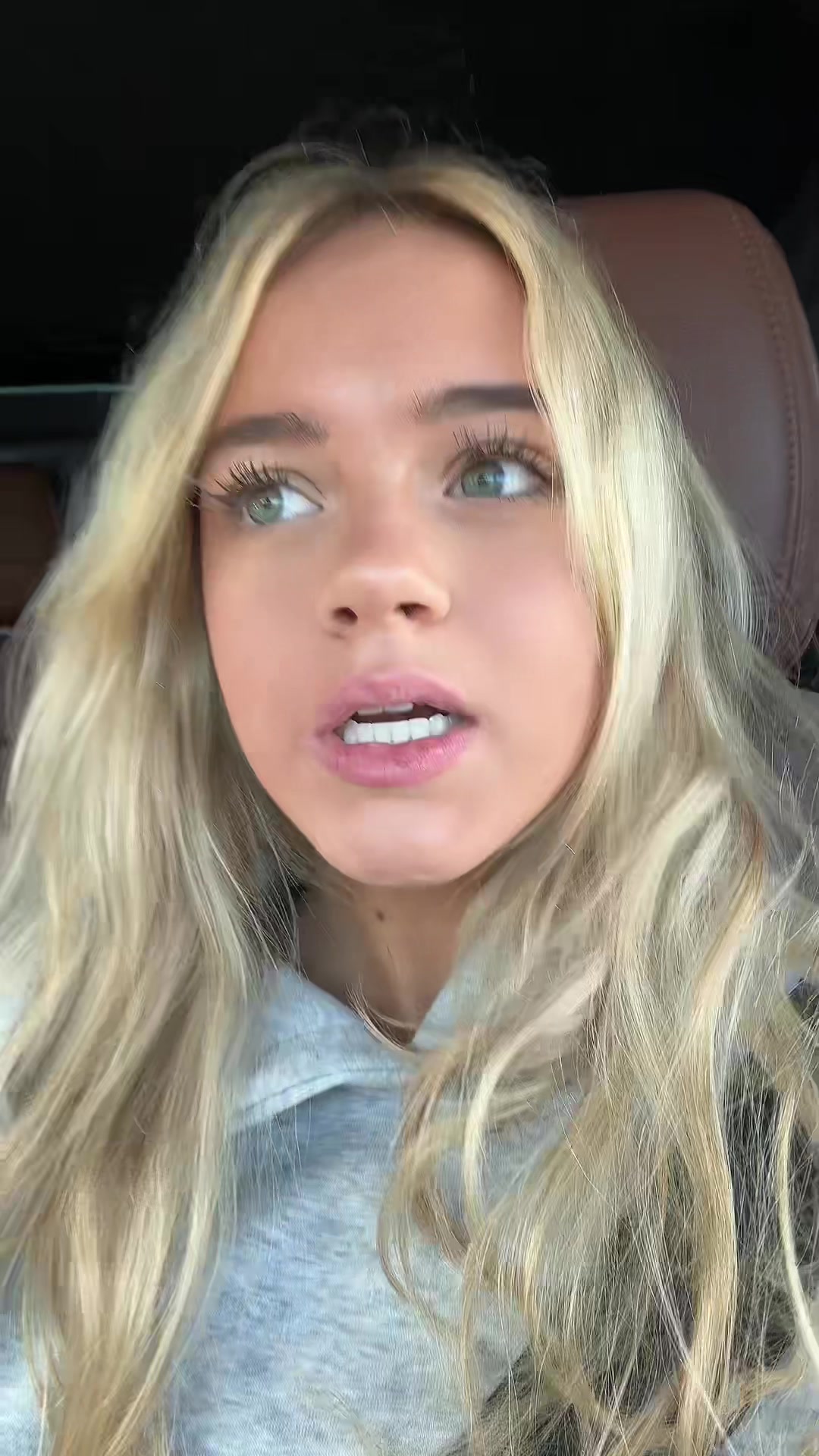 @ellyş