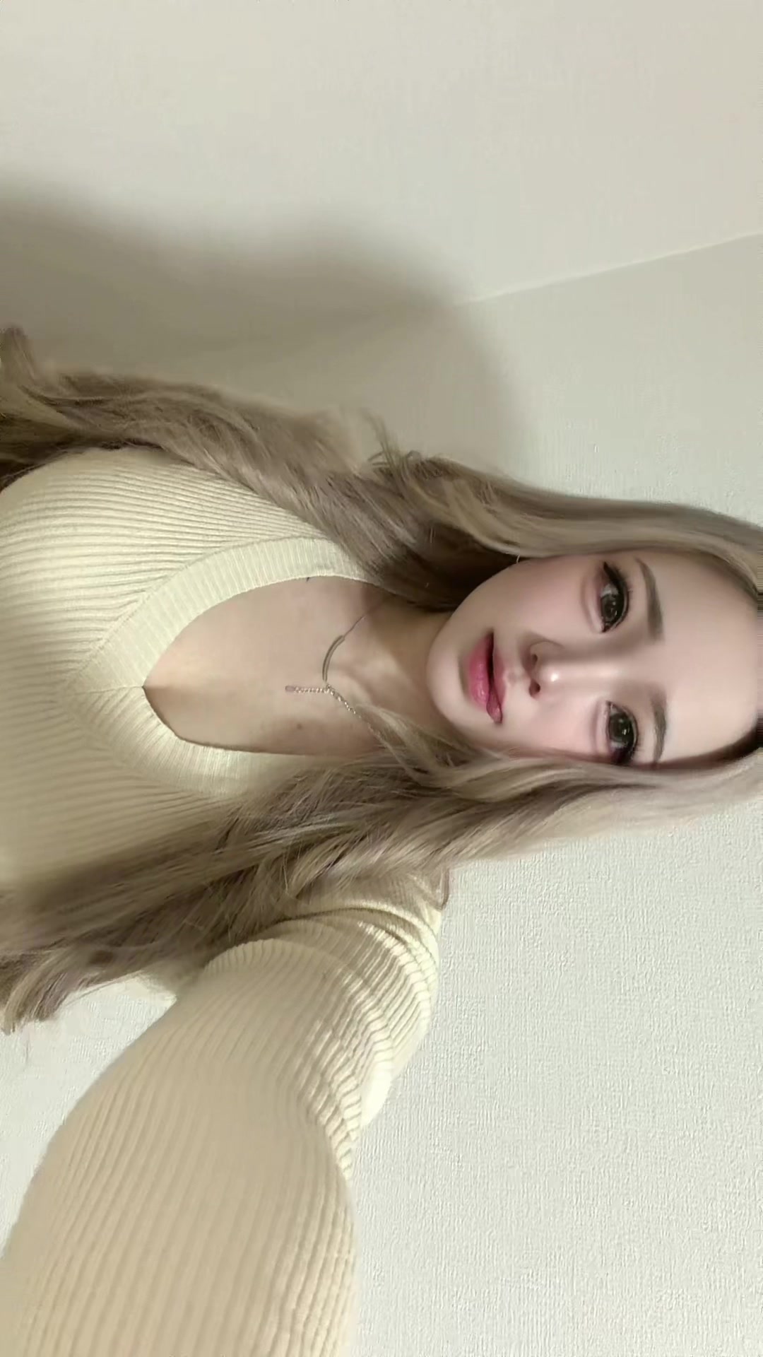 @。