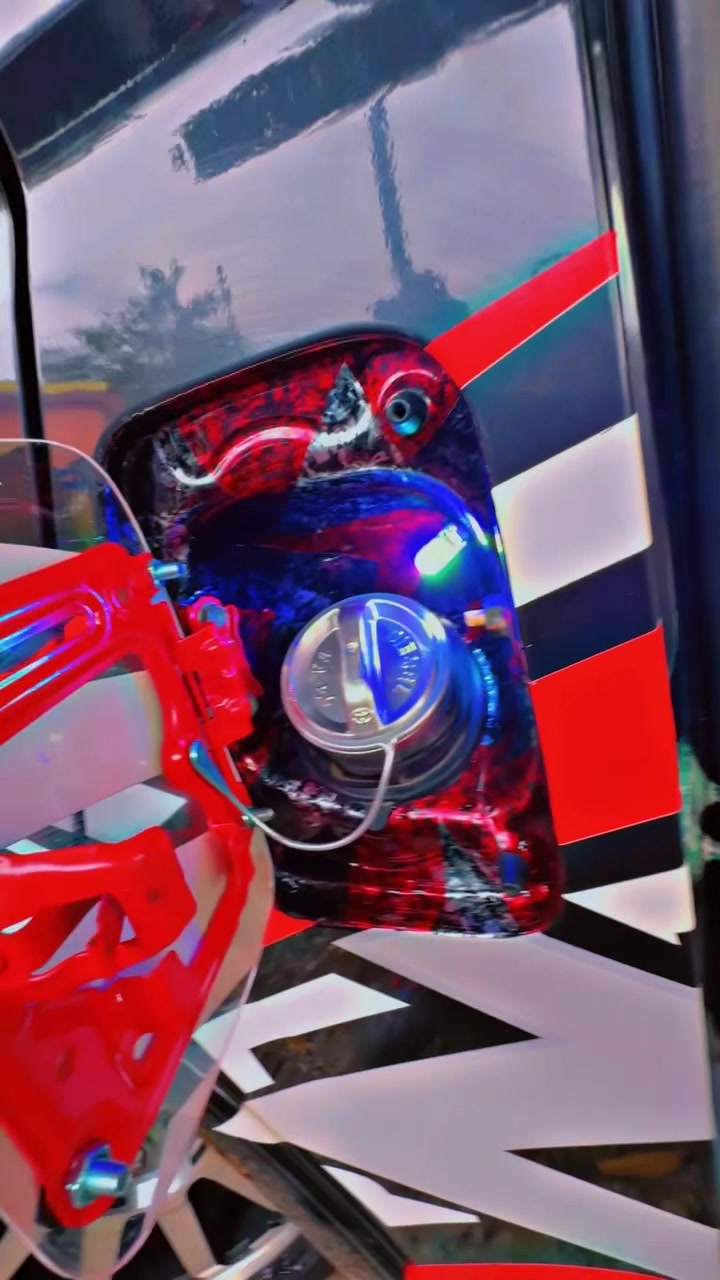 @Akurate