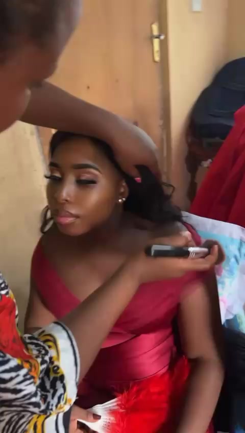 @DeeDah 👑