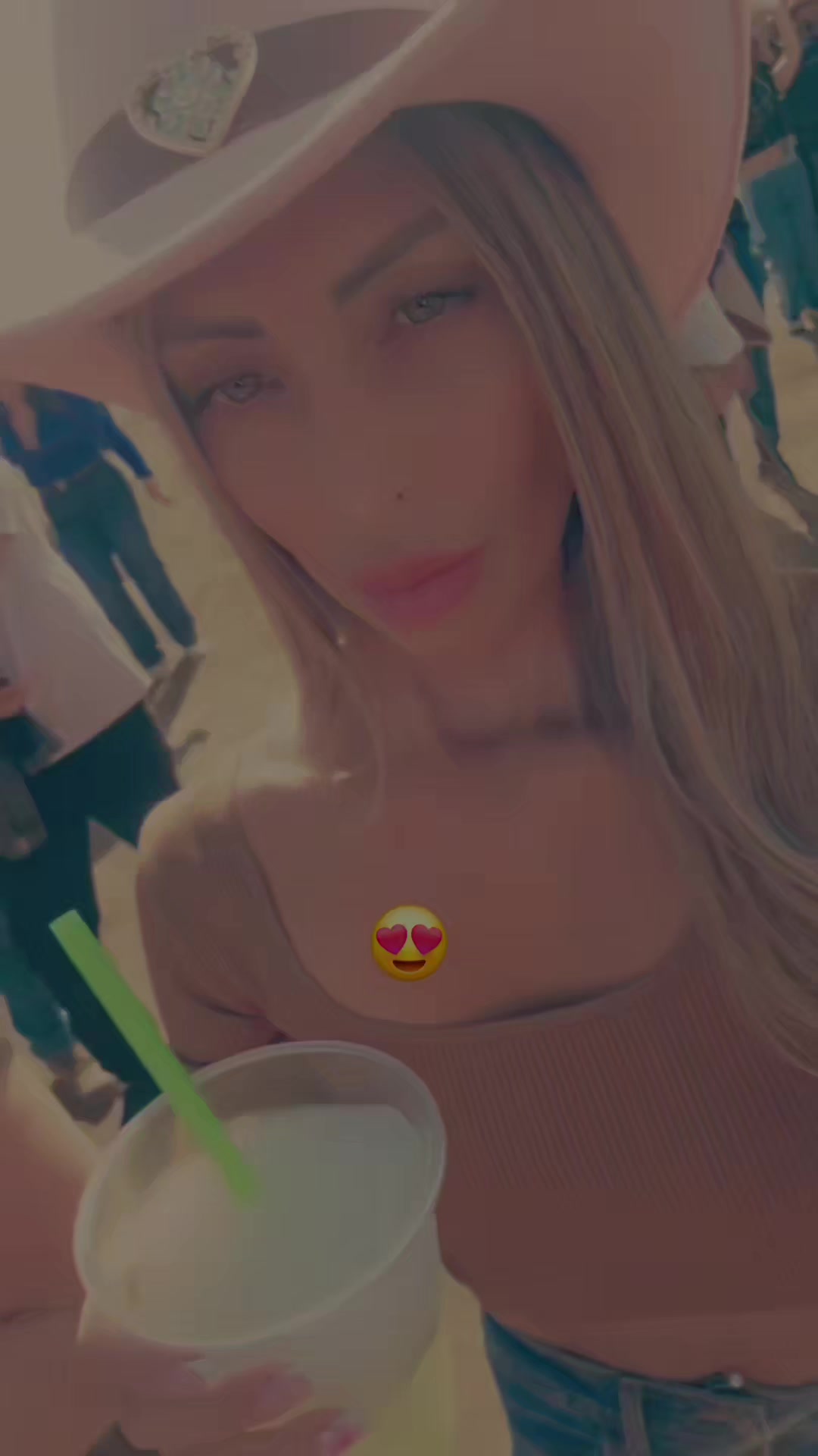 @Mila Fernanda