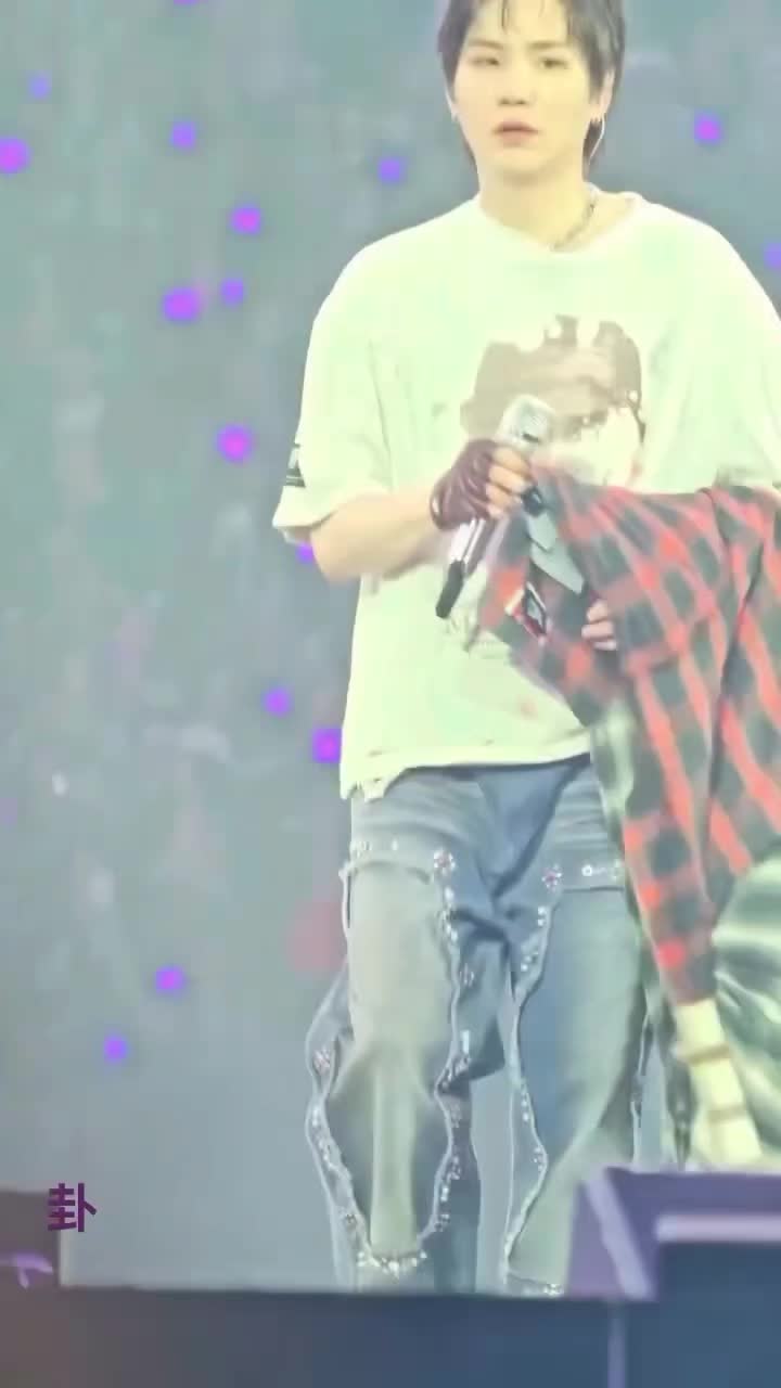 @Yoona.93😻