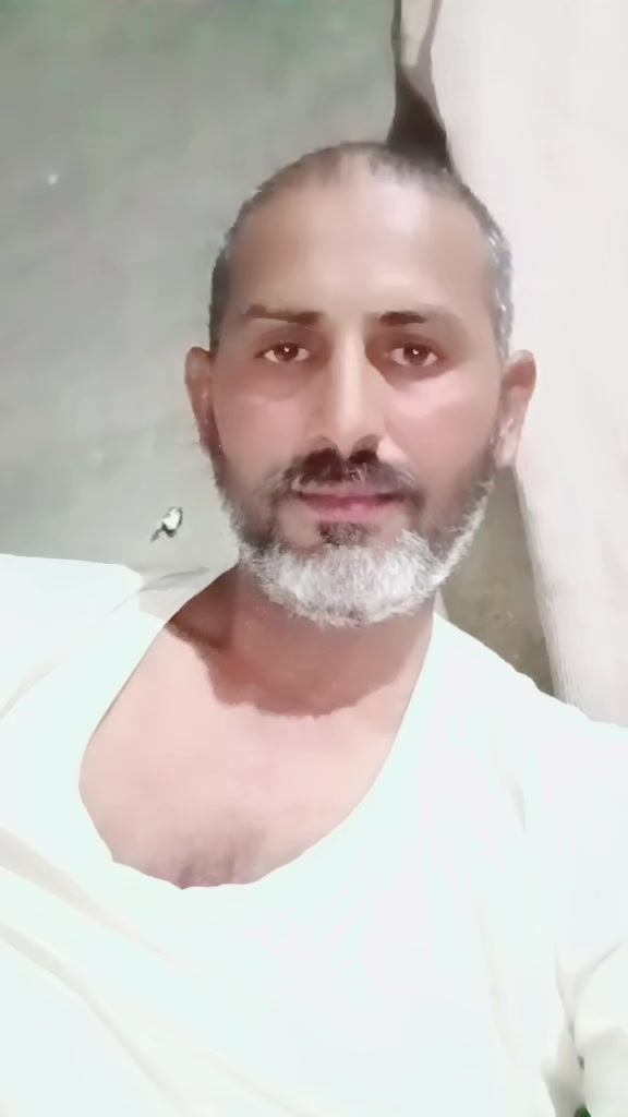 @غلام اكبر