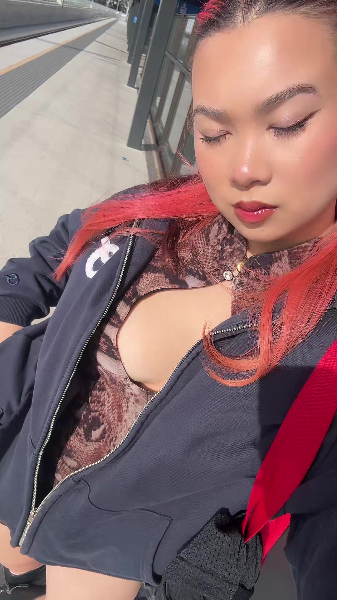 @jade