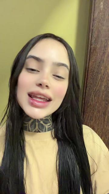 @Isabella