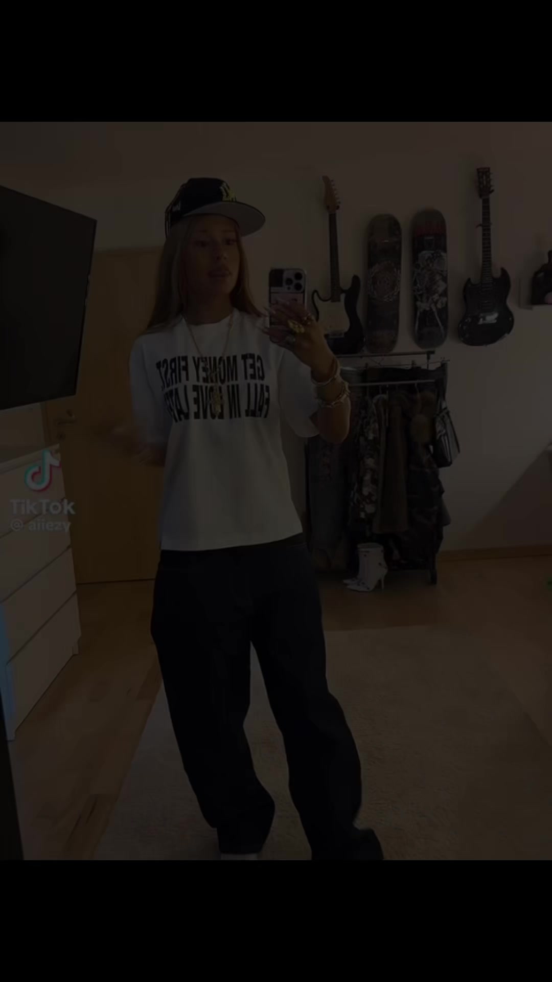 @iamback123451