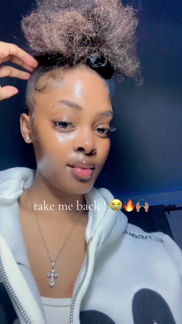 @🐼