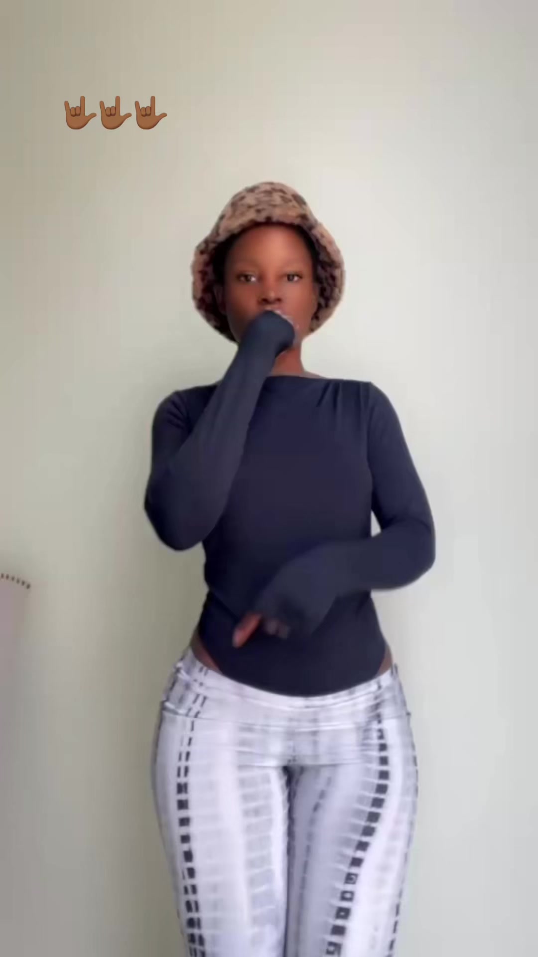 @🎀Miriam👅Blessy🦋🍑🇺🇬🇦🇪