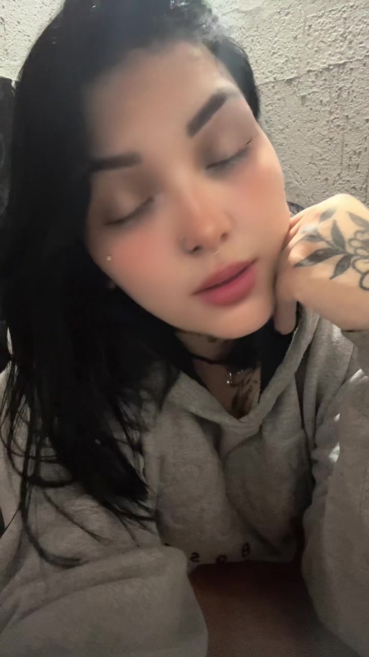@Ana