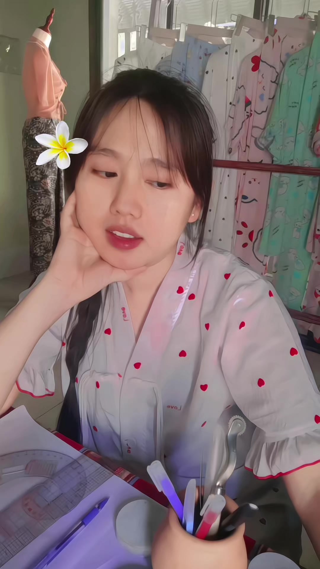 @♏ᵖᵒᵉ ᵉⁱ ᵖʰʸᵘ👗🪡🧵✂️🧑&zwj;🍳