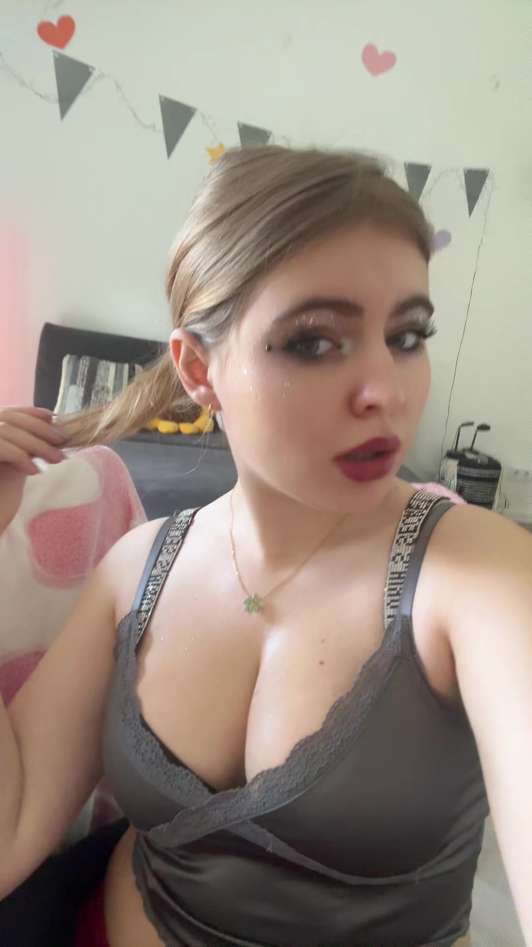 @Ruru