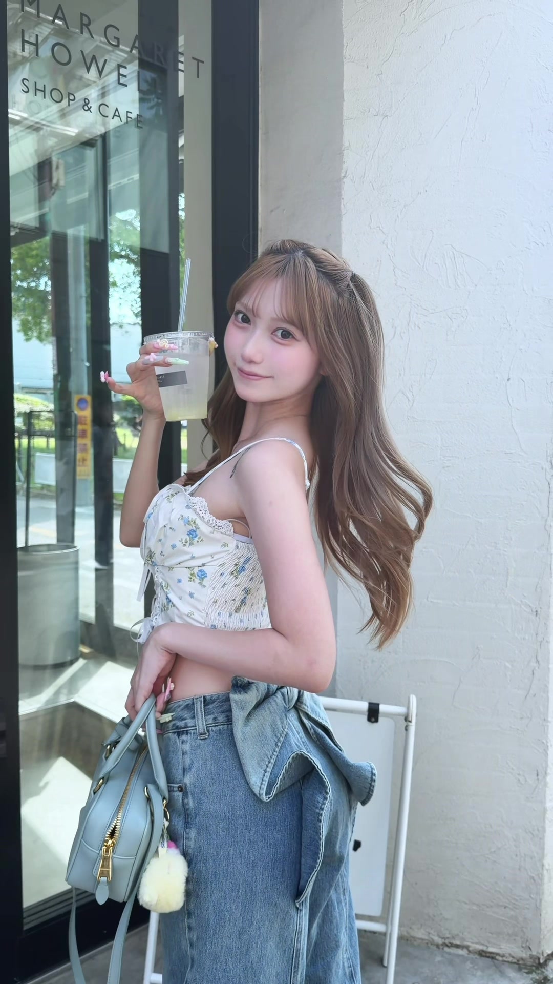 @りり