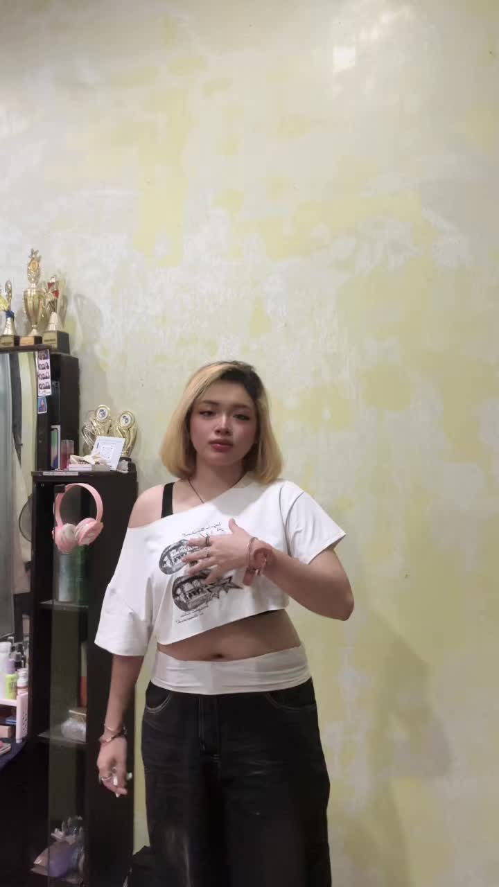 @Dëe