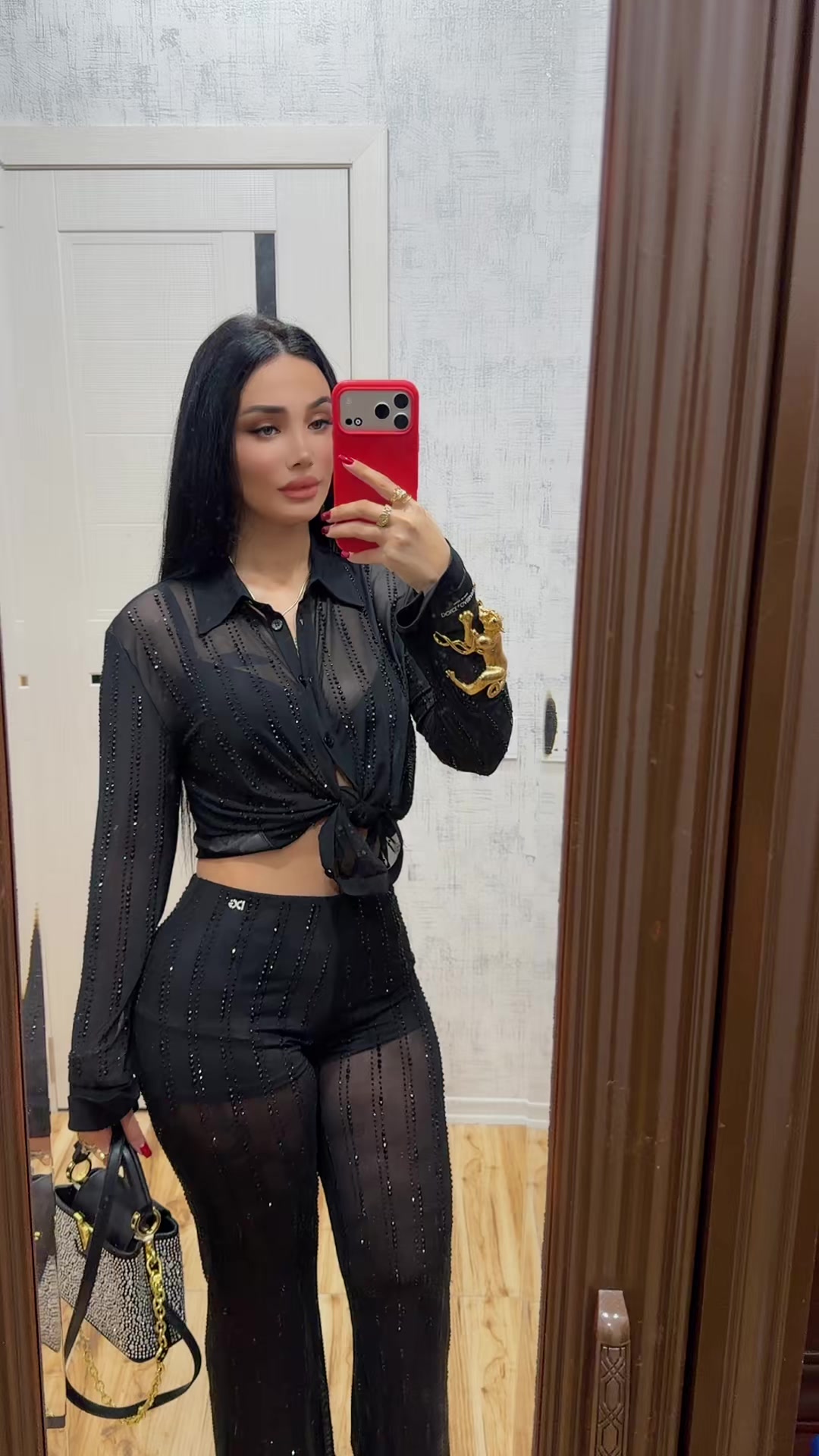 @Mavish_42