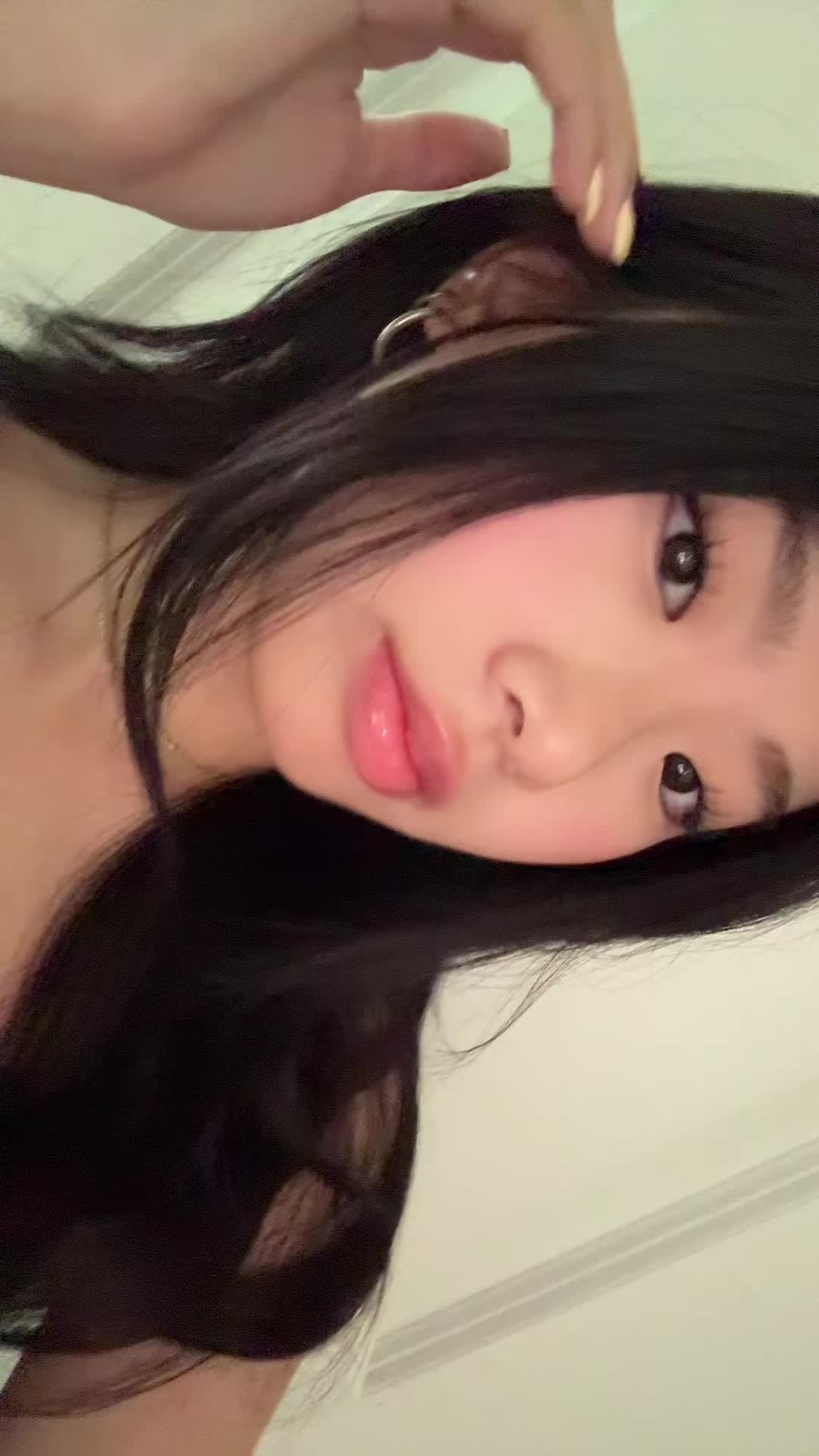 @Hika ᥫ᭡