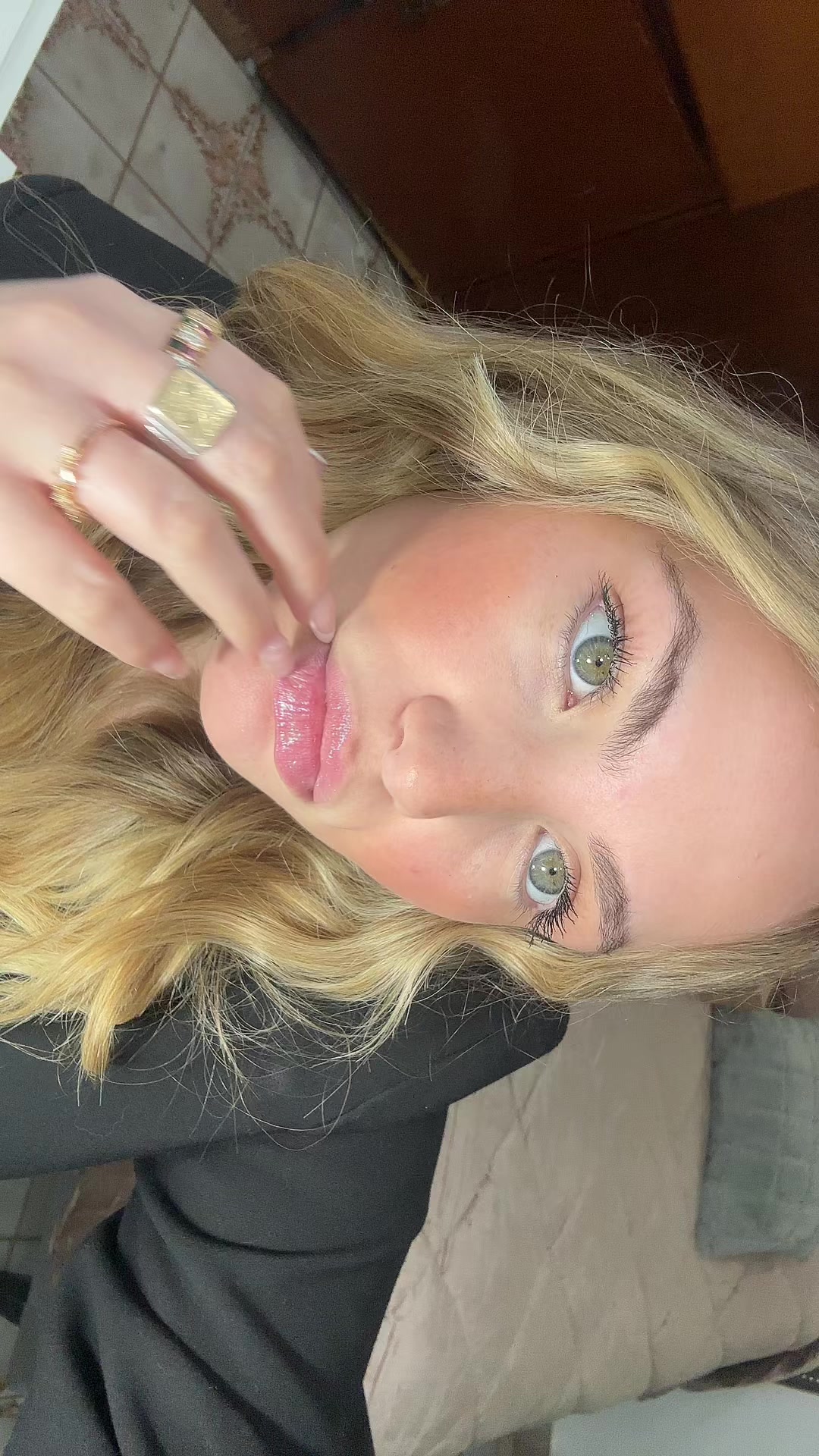 @Agostinaron
