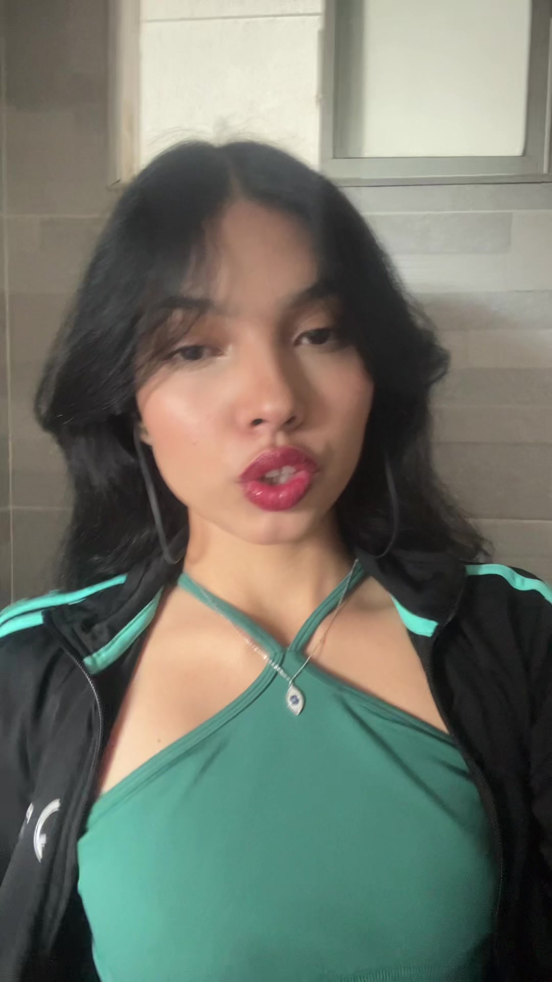 @valen<3🦇