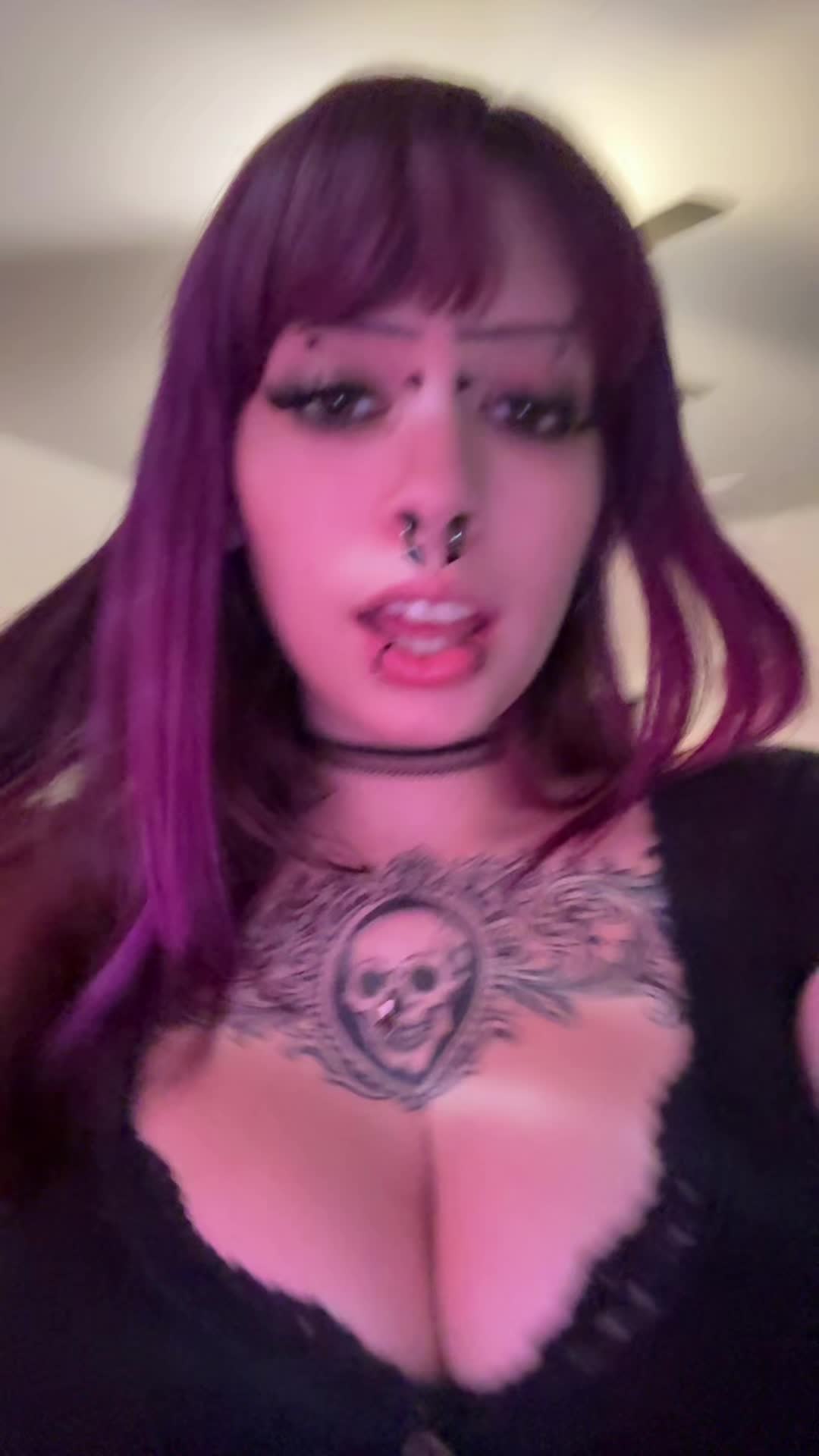 @JaneSpookyHot