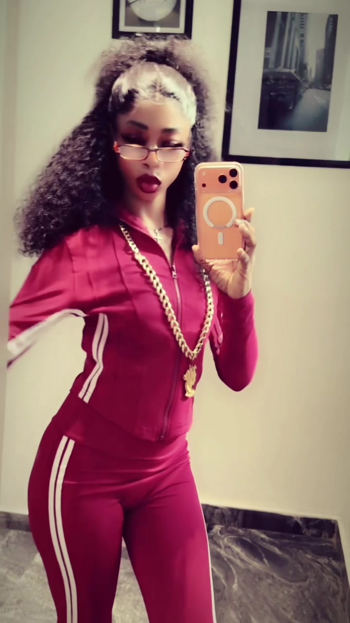 @Ellaissopretty🎀💸🍯✨