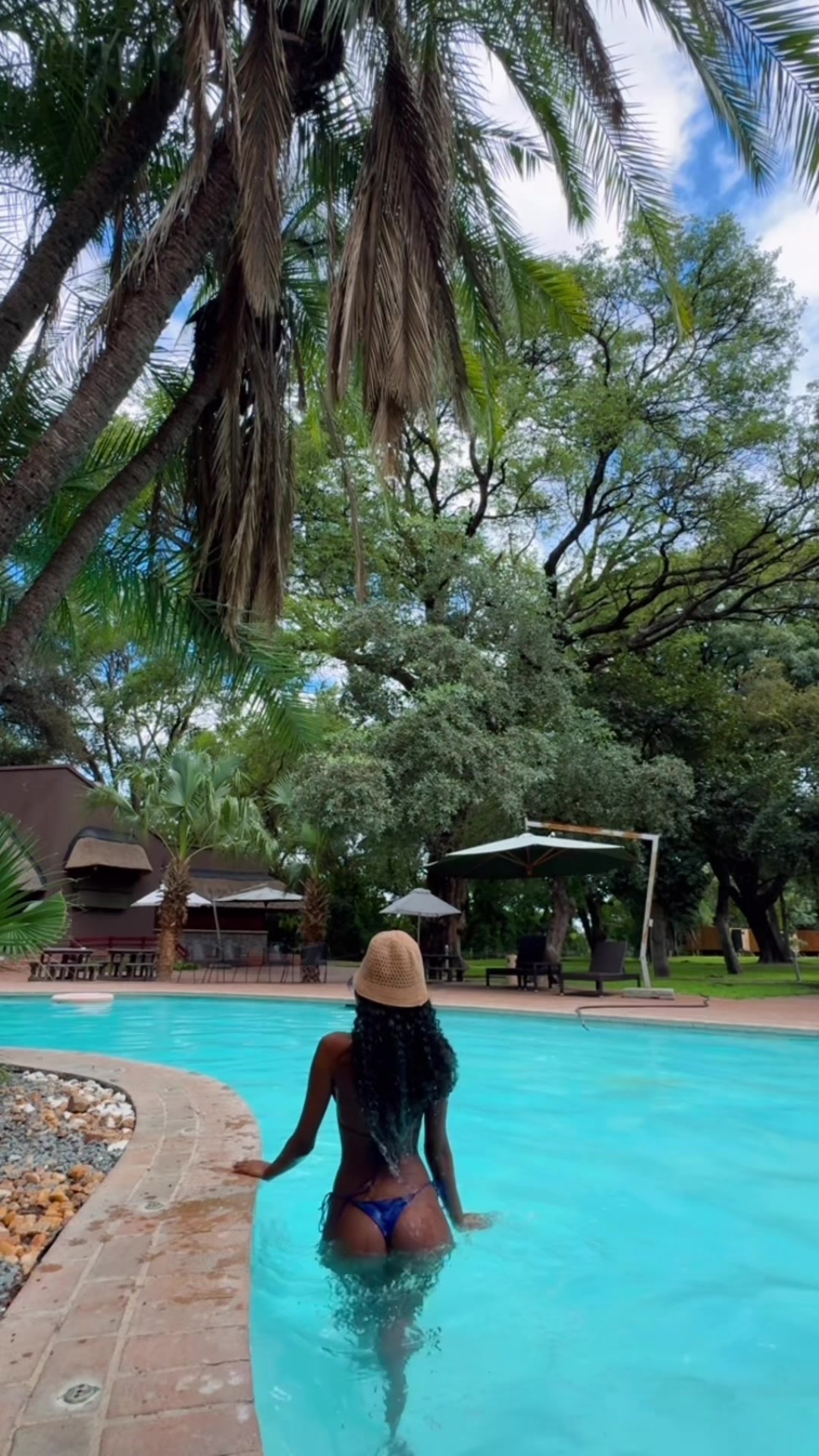 @TshepyKagiso🌸