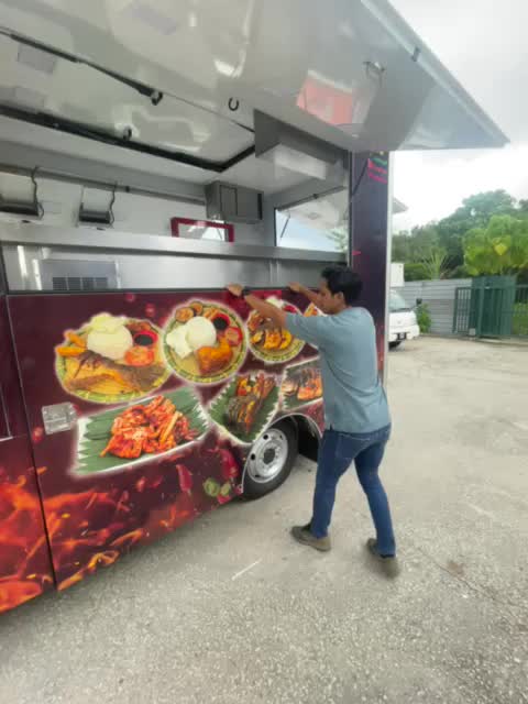 @STM FOODTRUCK