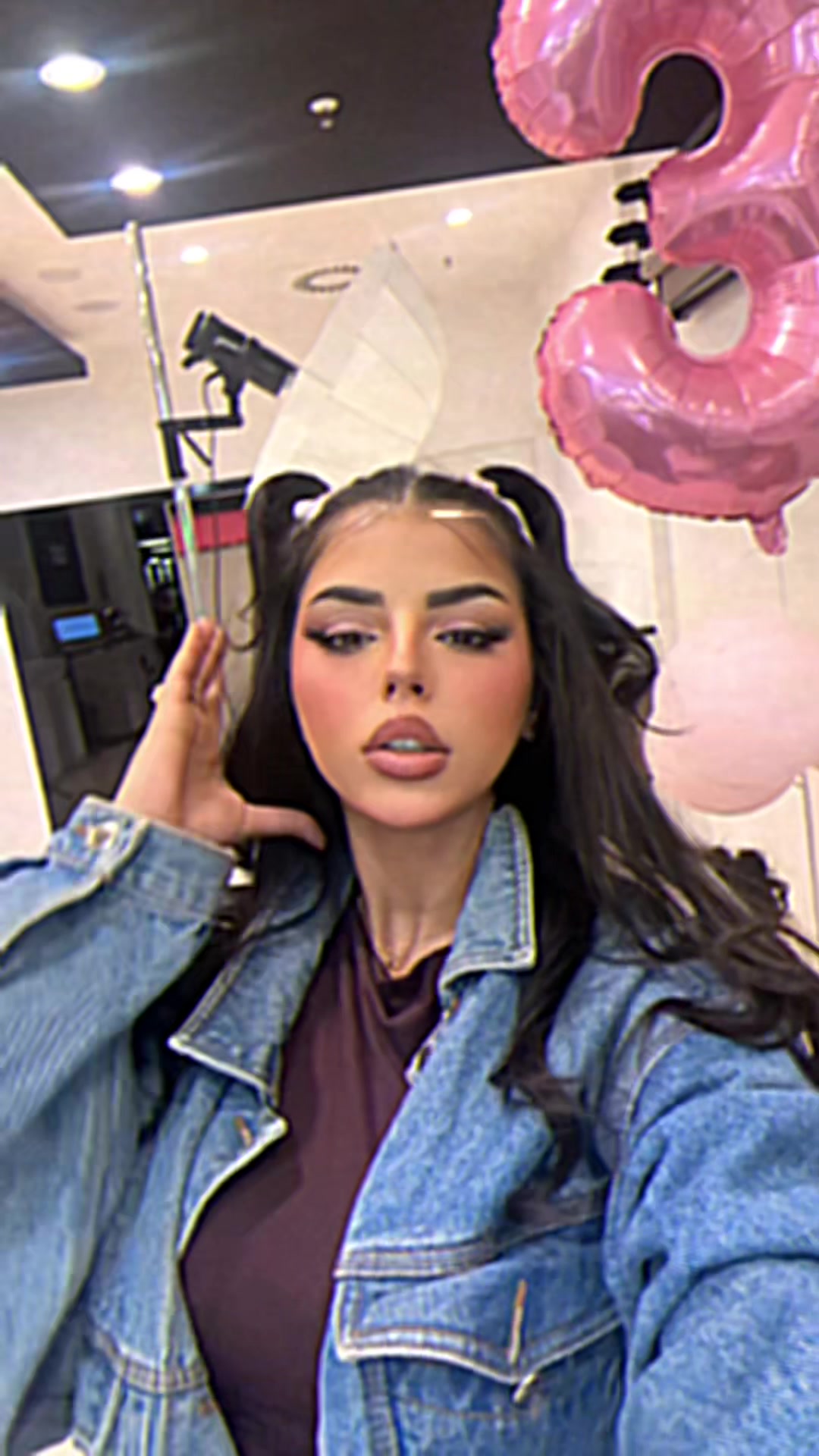 @Hxnajeyms