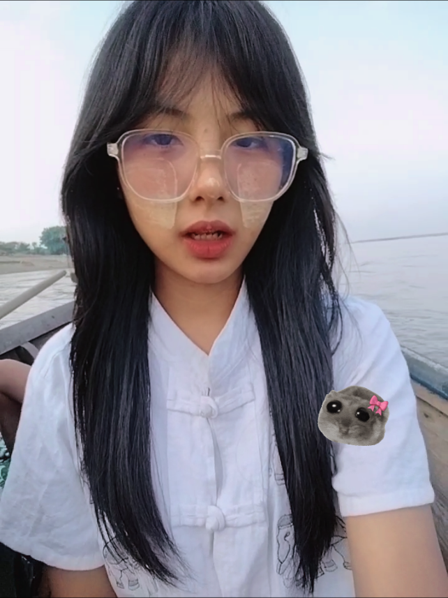 @Kassy_