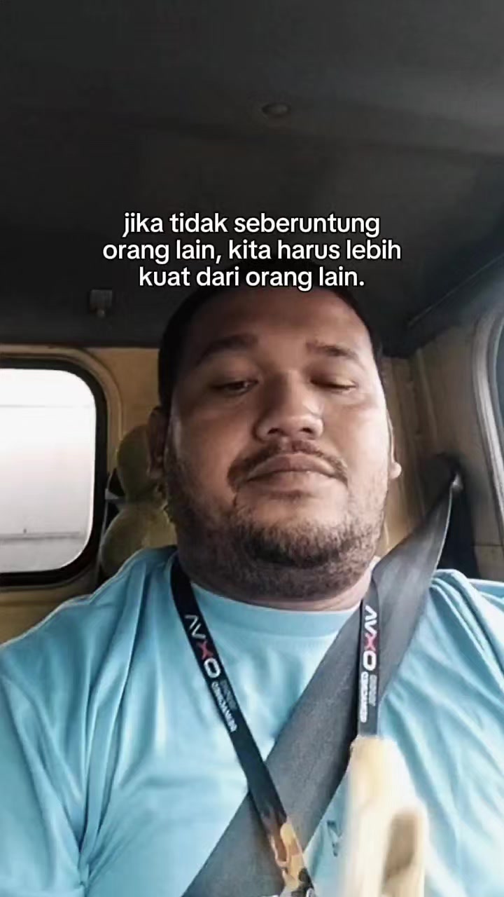 @Musafir Lantai Hitam